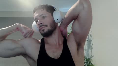 Snapshot of ryan_chatter chatting on May 28, 1:03 am Ryan online show from May 28, 1:03 am