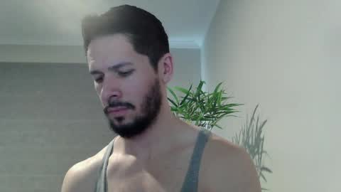Snapshot of ryan_chatter chatting on June 1, 11:50 pm Ryan online show from June 1, 11:50 pm