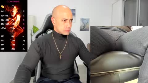 ryan_master_ online show from December 18, 10:19 am