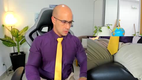 ryan_master_ online show from December 24, 2:12 pm