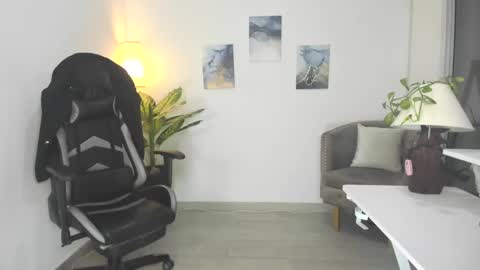 ryan_master_ online show from December 27, 10:01 am