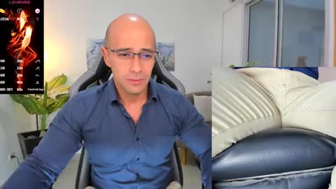 ryan_master_ online show from December 31, 11:20 am