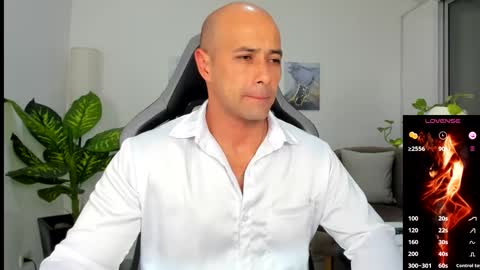 ryan_master_ online show from January 3, 9:04 am