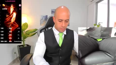 ryan_master_ online show from January 3, 3:12 pm