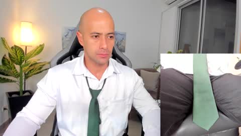 ryan_master_ online show from January 10, 9:02 am