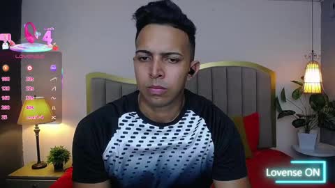 Snapshot of ryan_nesson chatting on May 18, 7:20 pm Ryan online show from May 18, 7:20 pm