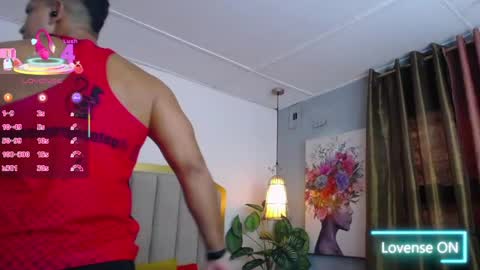 Snapshot of ryan_nesson chatting on May 20, 7:31 pm Ryan online show from May 20, 7:31 pm