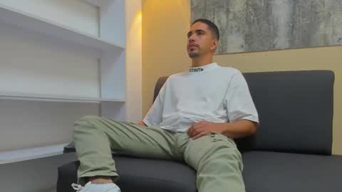 Ryan online show from November 13, 1:32 pm