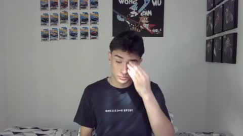 Snapshot of ryan_valentine17 chatting on July 10, 8:33 pm ryan online show from July 10, 8:33 pm