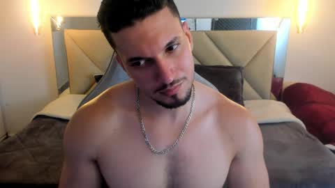 Snapshot of ryan_ward79 chatting on June 2, 12:12 am Ryan online show from June 2, 12:12 am