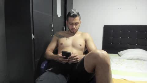 Snapshot of ryan_xc1 chatting on September 10, 2:22 am ryan_xc1 online show from September 10, 2:22 am
