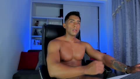 Snapshot of ryanboy30 chatting on December 10, 5:11 pm ryanboy30 online show from December 10, 5:11 pm