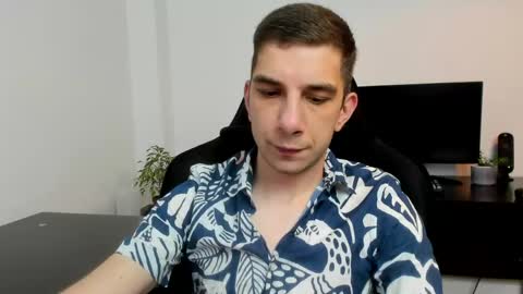 Andrew C. online show from June 5, 8:03 pm