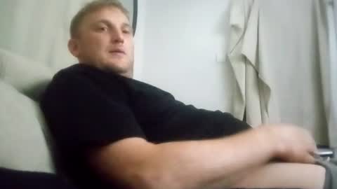 ryanlee24767720 online show from July 14, 1:19 am