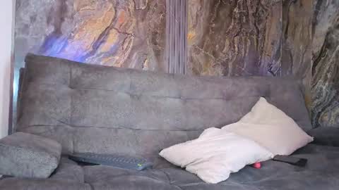 ryann_wolf online show from July 1, 9:03 pm