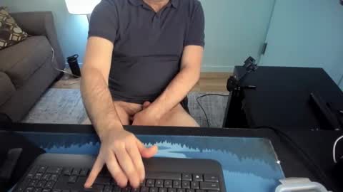 Snapshot of ryanontour chatting on November 10, 6:29 pm Ryan in NYC online show from November 10, 6:29 pm