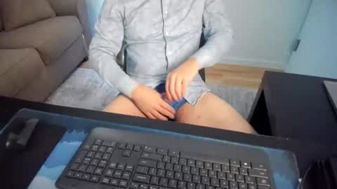 Snapshot of ryanontour chatting on November 14, 7:45 pm Ryan in NYC online show from November 14, 7:45 pm