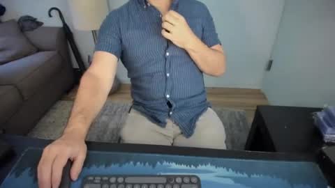 Snapshot of ryanontour chatting on July 20, 5:59 pm Ryan in NYC online show from July 20, 5:59 pm
