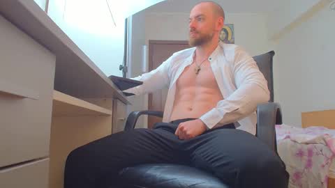 Snapshot of ryanstone_ chatting on April 29, 5:55 am Ryanstone online show from April 29, 5:55 am