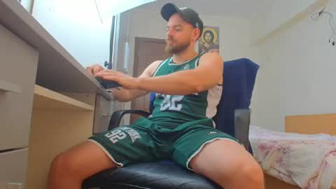 Snapshot of ryanstone_ chatting on June 29, 5:57 am Ryanstone online show from June 29, 5:57 am