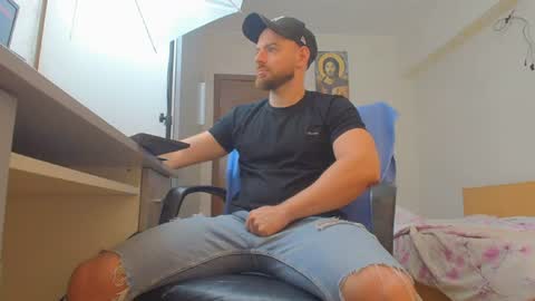 Snapshot of ryanstone_ chatting on July 23, 6:22 am Ryanstone online show from July 23, 6:22 am