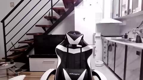 ryanstorm1 online show from October 12, 9:03 pm