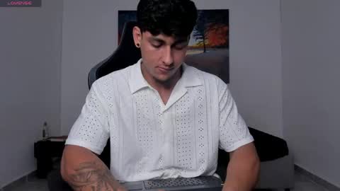 Snapshot of ryanwhite3 chatting on April 24, 11:07 pm ryanwhite3 online show from April 24, 11:07 pm