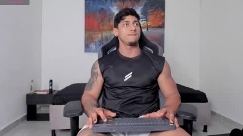 Snapshot of ryanwhite3 chatting on April 29, 10:49 pm ryanwhite3 online show from April 29, 10:49 pm