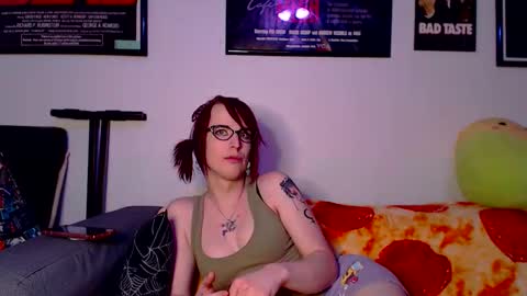 Ryff Burnz online show from March 29, 2:00 am