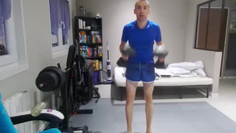 Snapshot of ryukukamifr chatting on September 29, 7:35 am Ryuk FR online show from September 29, 7:35 am