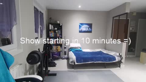 Snapshot of ryukukamifr chatting on January 5, 6:11 pm Ryuk FR online show from January 5, 6:11 pm