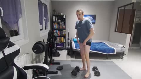 Snapshot of ryukukamifr chatting on January 10, 8:21 pm Ryuk FR online show from January 10, 8:21 pm