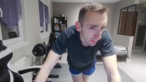 Snapshot of ryukukamifr chatting on January 13, 6:24 pm Ryuk FR online show from January 13, 6:24 pm