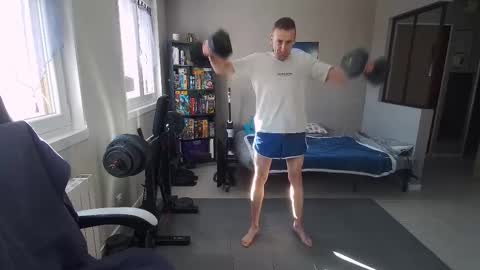 Snapshot of ryukukamifr chatting on March 1, 1:57 pm Ryuk FR online show from March 1, 1:57 pm