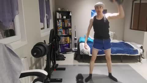 Snapshot of ryukukamifr chatting on April 3, 6:17 pm Ryuk FR online show from April 3, 6:17 pm