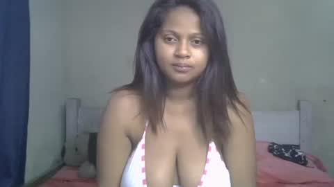Snapshot of rywanna chatting on April 2, 10:46 am rywanna online show from April 2, 10:46 am