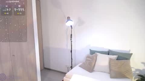 Snapshot of s0phie_26 chatting on September 15, 5:18 am Sofia Independent Model online show from September 15, 5:18 am
