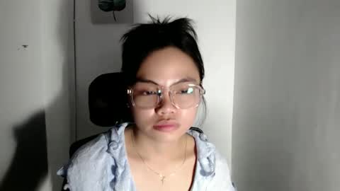 s1mpera online show from April 14, 12:33 pm