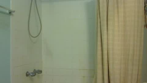 Snapshot of s1u44y chatting on June 18, 8:35 pm s1u44y online show from June 18, 8:35 pm