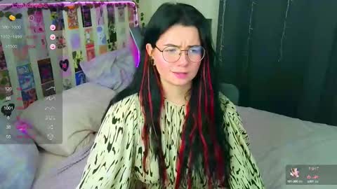 Snapshot of s_katekisa_ss chatting on September 24, 10:35 pm Kate online show from September 24, 10:35 pm