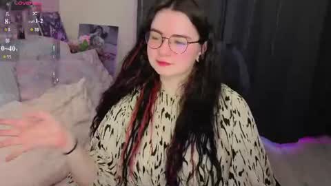 Snapshot of s_katekisa_ss chatting on June 28, 6:36 pm Kate online show from June 28, 6:36 pm