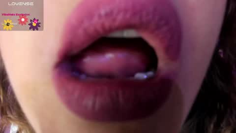 Snapshot of saara__queen chatting on June 4, 12:38 am saara__queen online show from June 4, 12:38 am