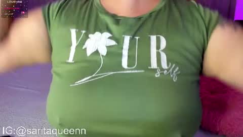 Snapshot of saara__queen chatting on July 31, 12:43 am saara__queen online show from July 31, 12:43 am