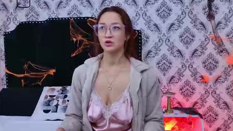 Saara Brown online show from November 2, 12:18 pm