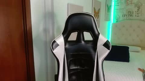 1 online show from March 12, 12:33 pm