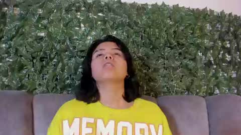 Snapshot of sabinamerchetti_ chatting on July 19, 2:21 pm Sabina Merchetti online show from July 19, 2:21 pm