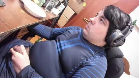 1141323  my Lord Mister Max   moms treasure online show from April 10, 8:52 am