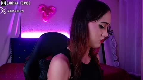 Snapshot of sabriina_fox999 chatting on March 7, 5:04 am sabrina fox online show from March 7, 5:04 am