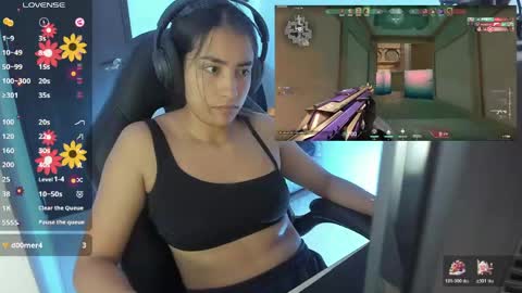 Angie  online show from April 17, 9:40 pm