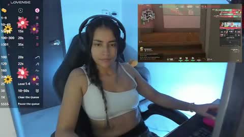 Snapshot of sabrina_chester_02 chatting on April 23, 11:51 pm Angie online show from April 23, 11:51 pm